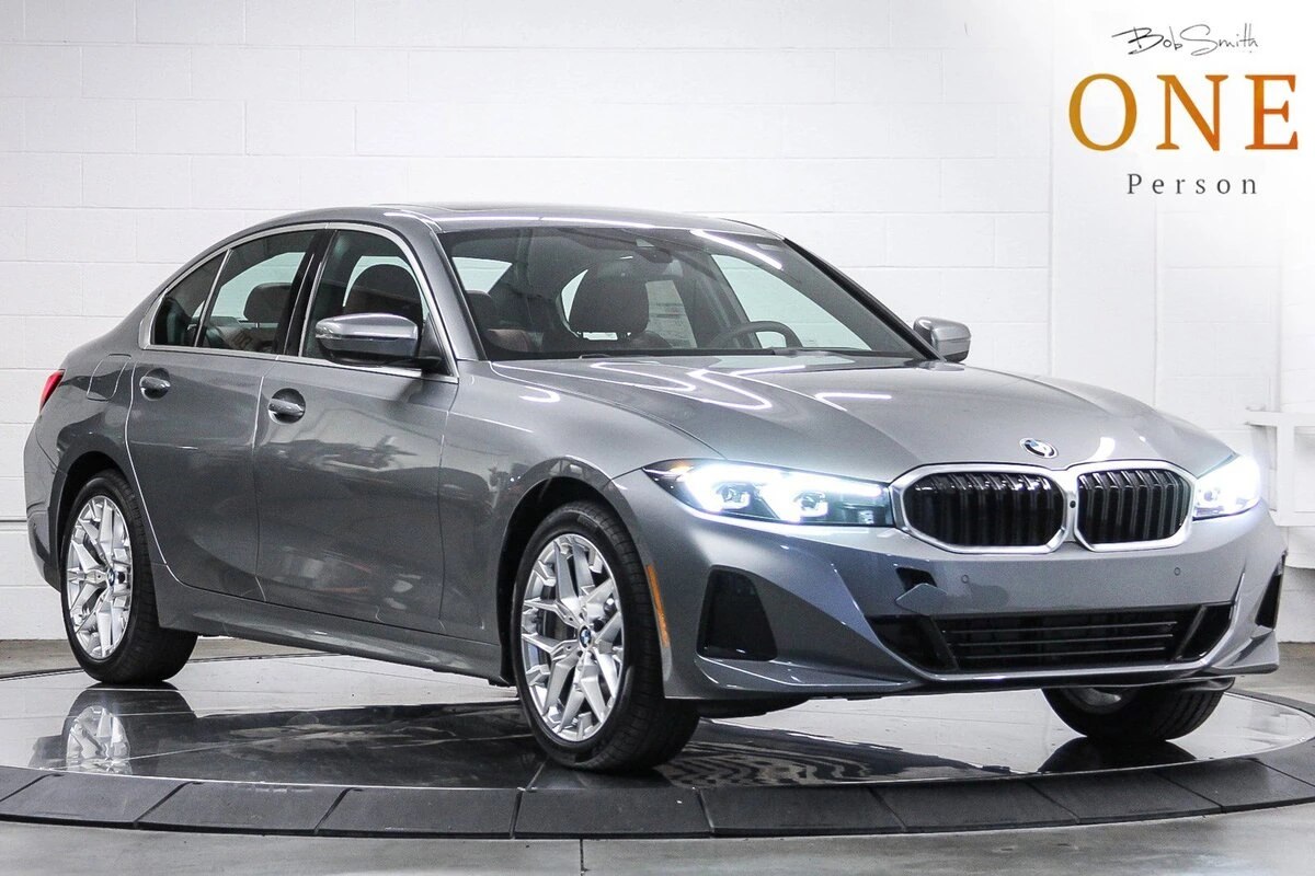 2026 BMW 3 Series 330i Sedan's photo