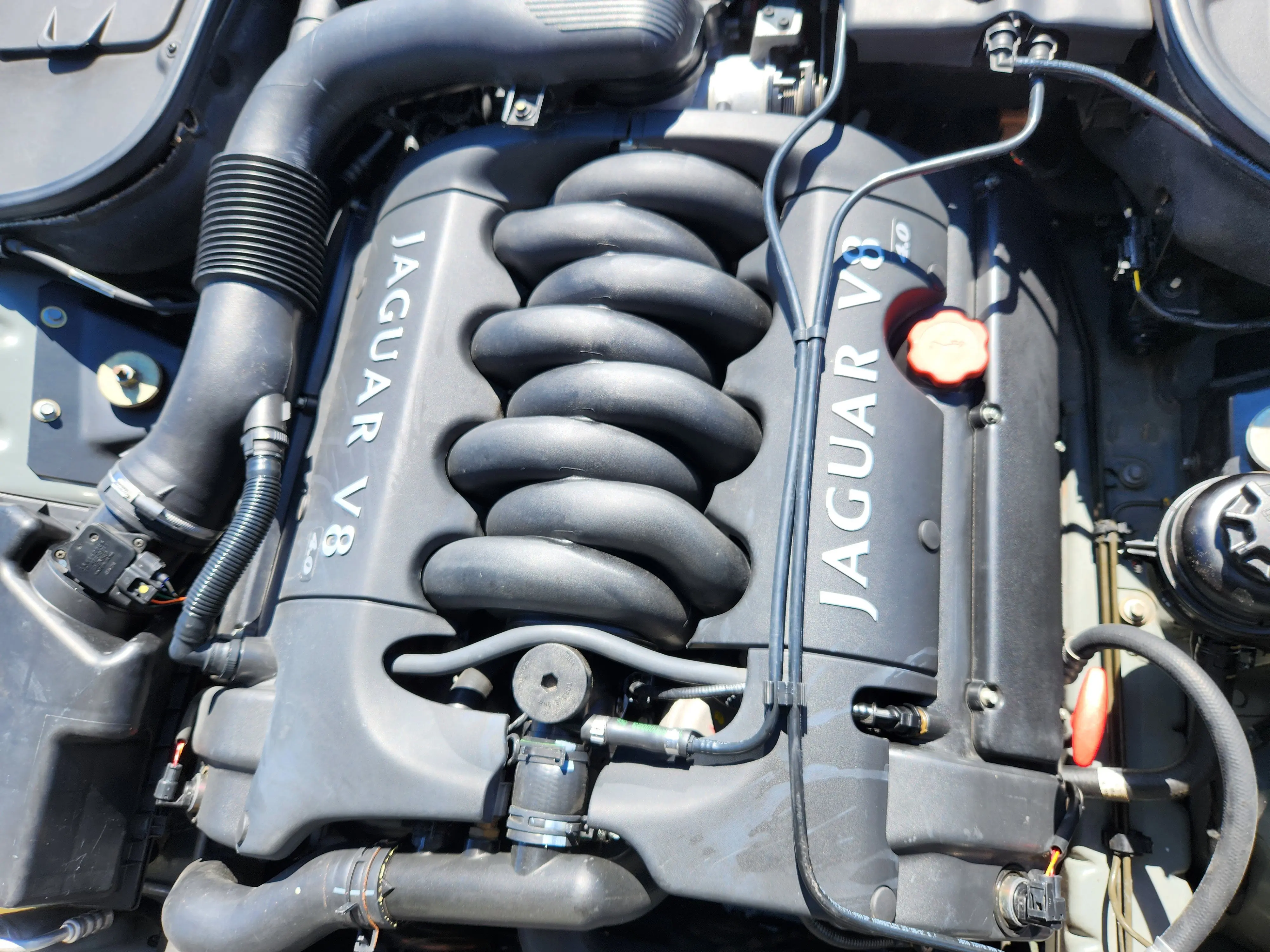 2002 Jaguar XJ Sport photo 13