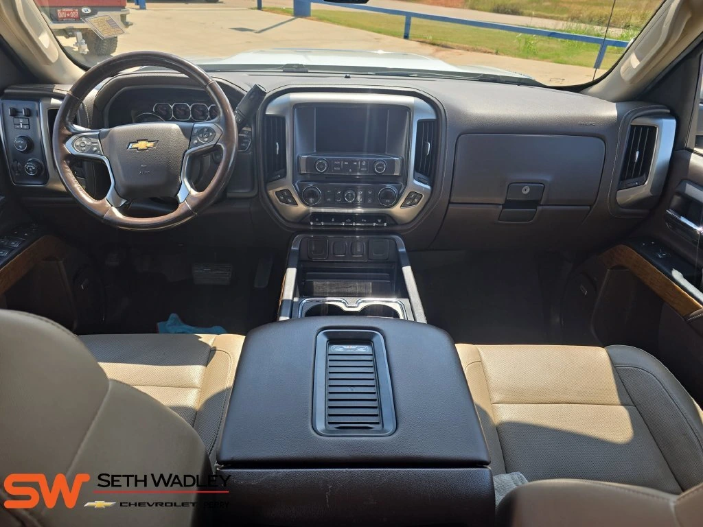 2018 Chevrolet Silverado 2500HD LTZ - Photo 9