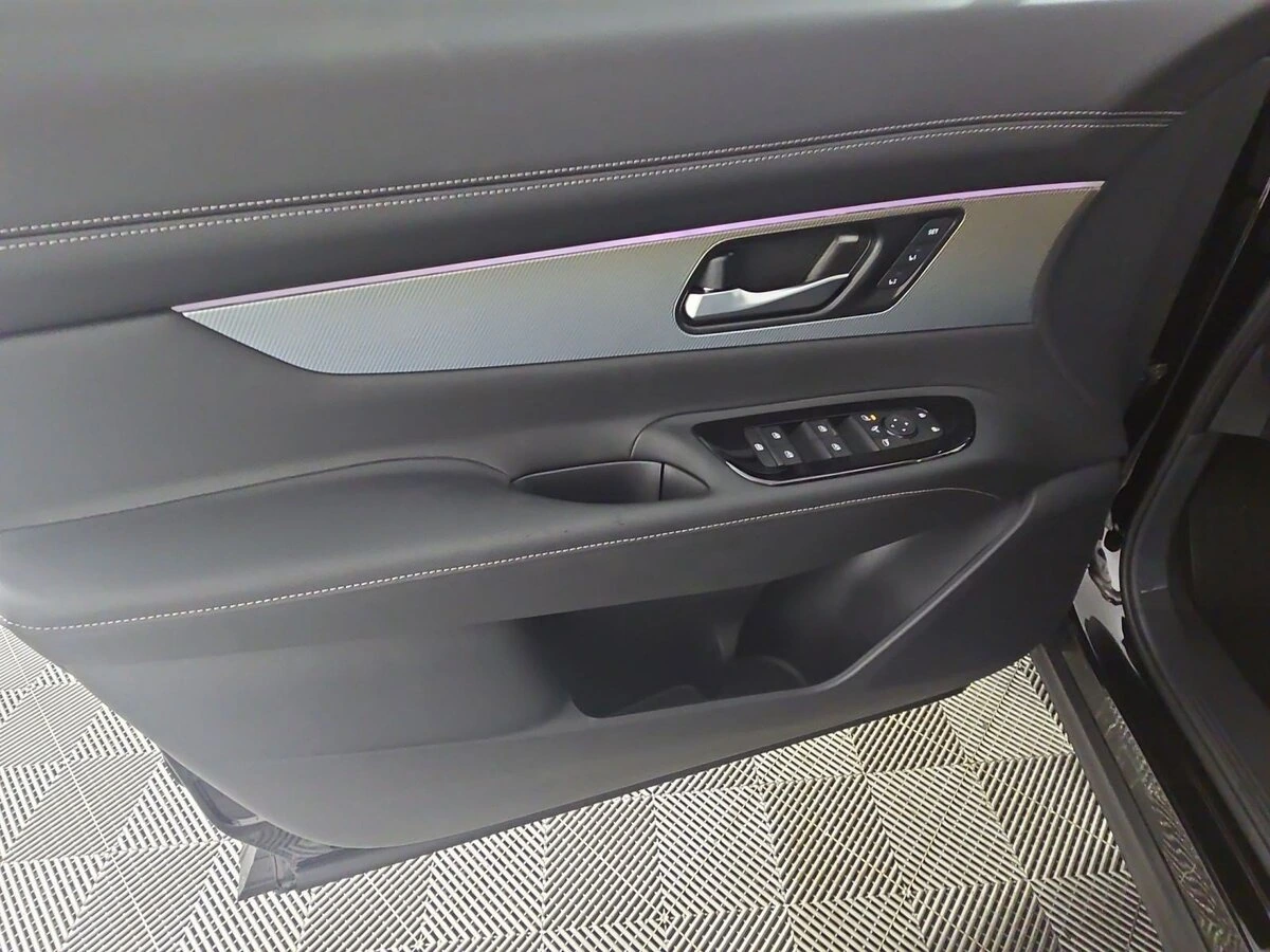 2026 Nissan Murano Platinum - Photo 18
