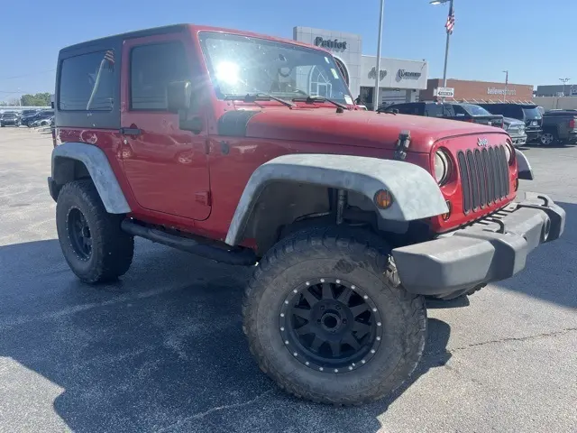 2011 Jeep Wrangler X photo 2
