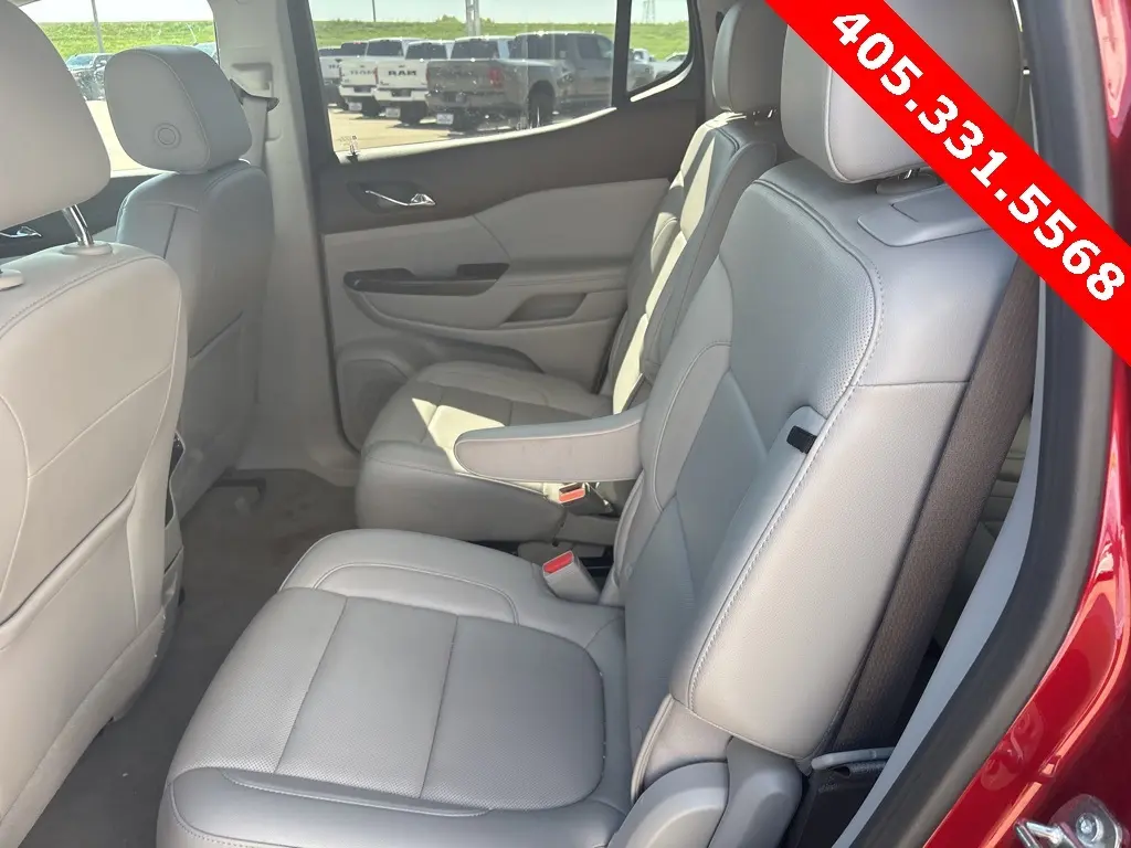 2023 Gmc Acadia SLT photo 8