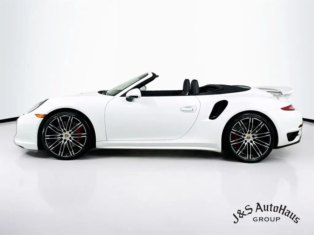 2016 Porsche 911 Turbo photo 4