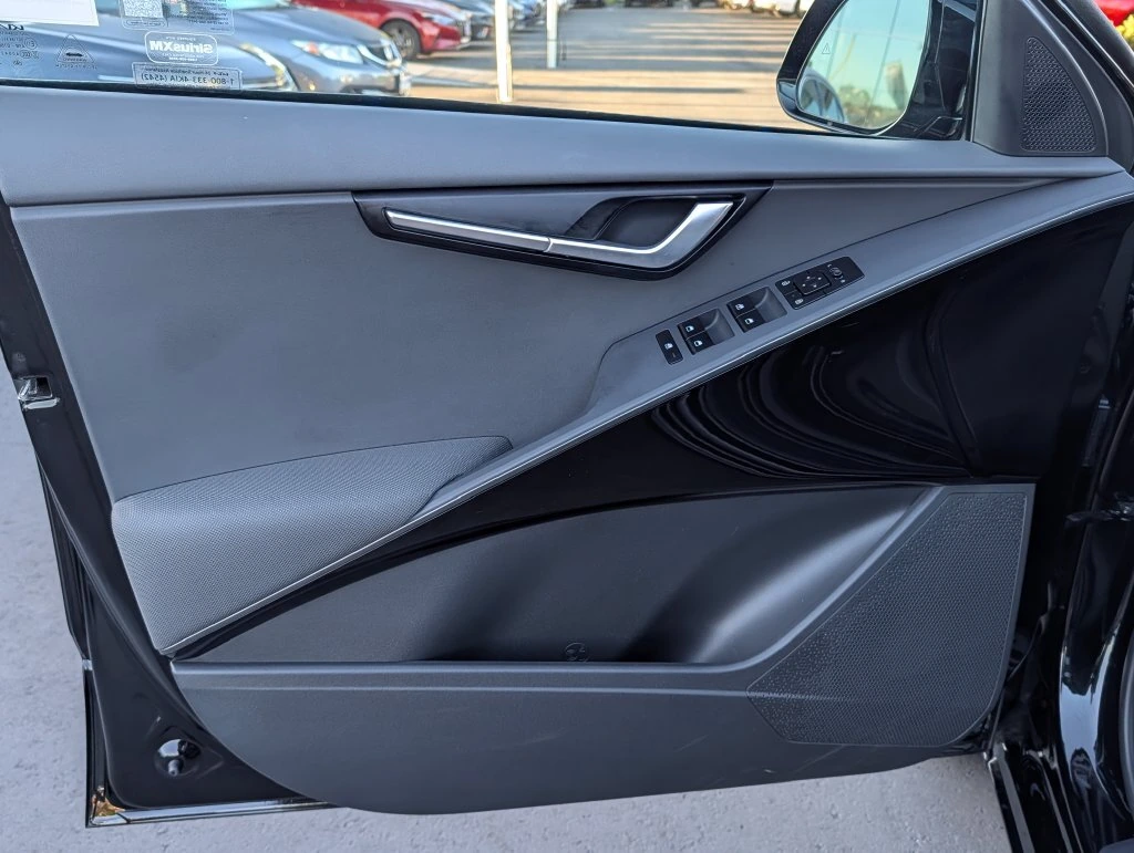 2025 Kia Niro Wind - Photo 17