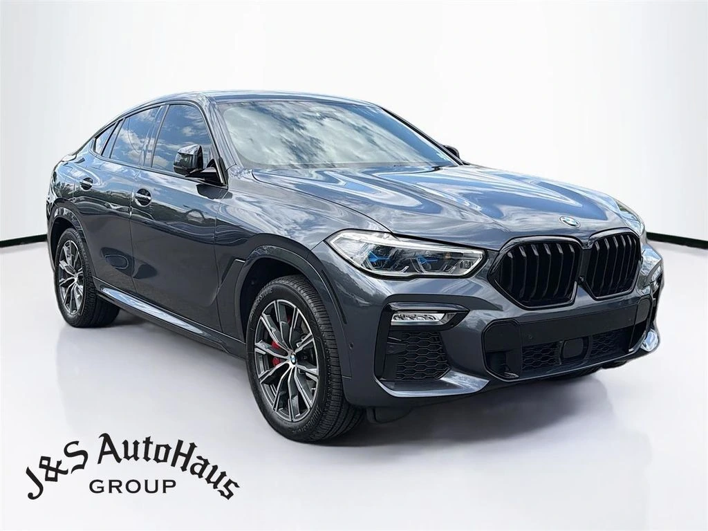 2021 BMW X6 M50i's photo