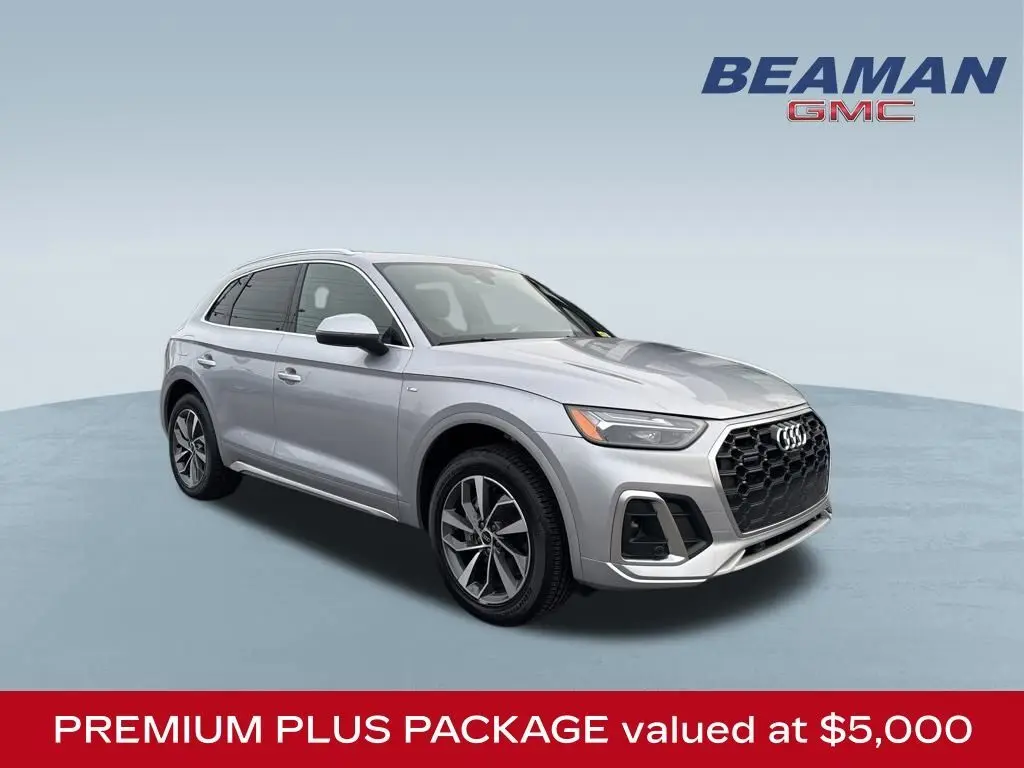 2022 Audi Q5 Premium Plus's photo