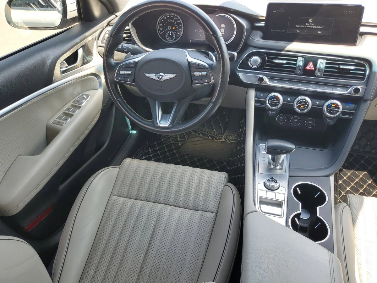 2022 GENESIS G70 Standard - Photo 18