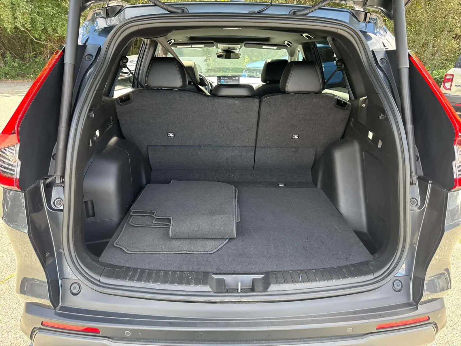 2024 Honda CR-V Hybrid Sport Touring photo 33