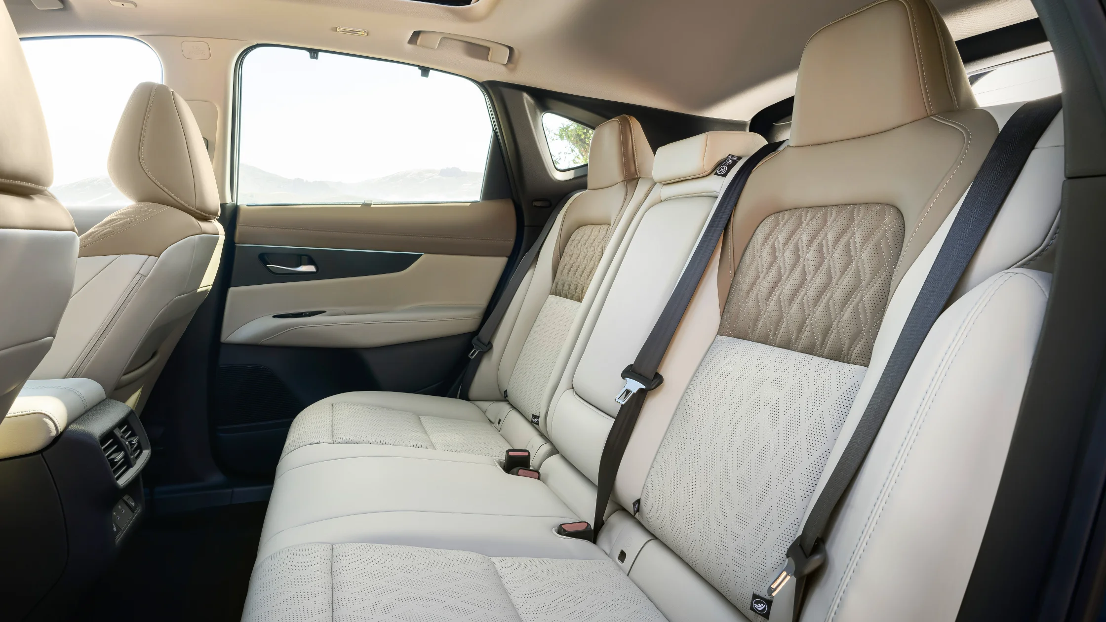 2026 Nissan Murano® rear seat interior with light leather upholstery and quilted seat inserts