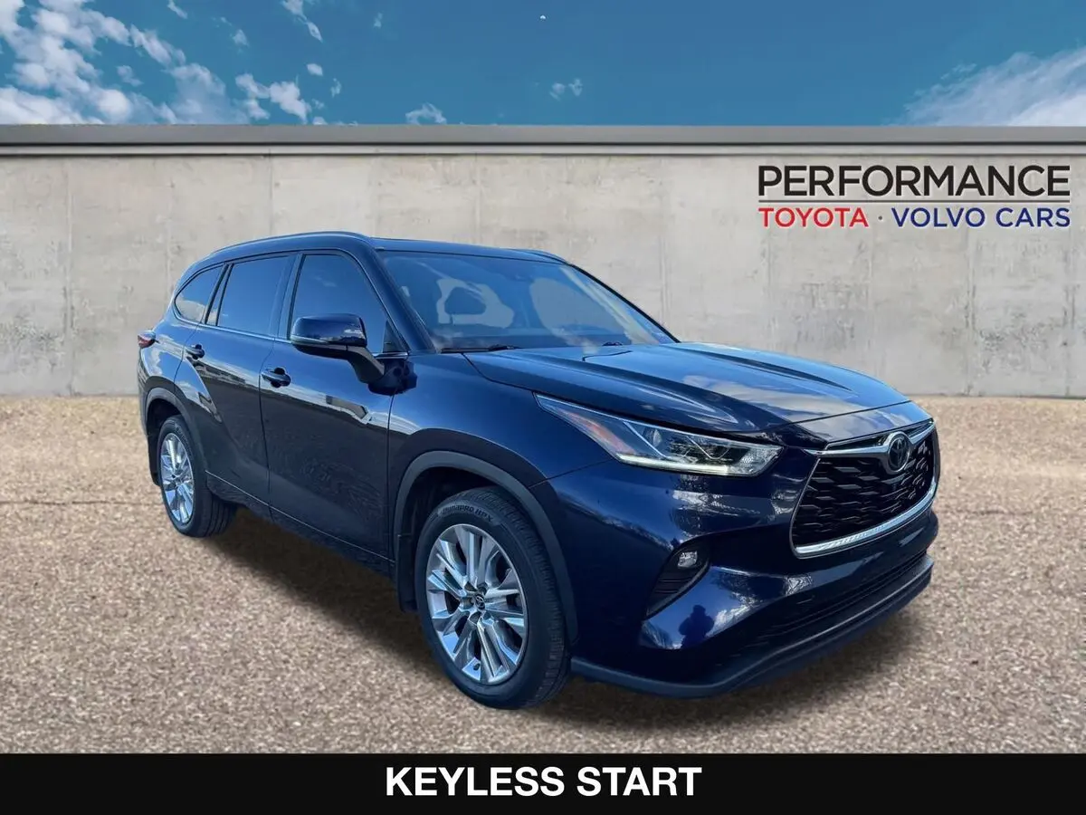 2022 Toyota Highlander Limited photo 4