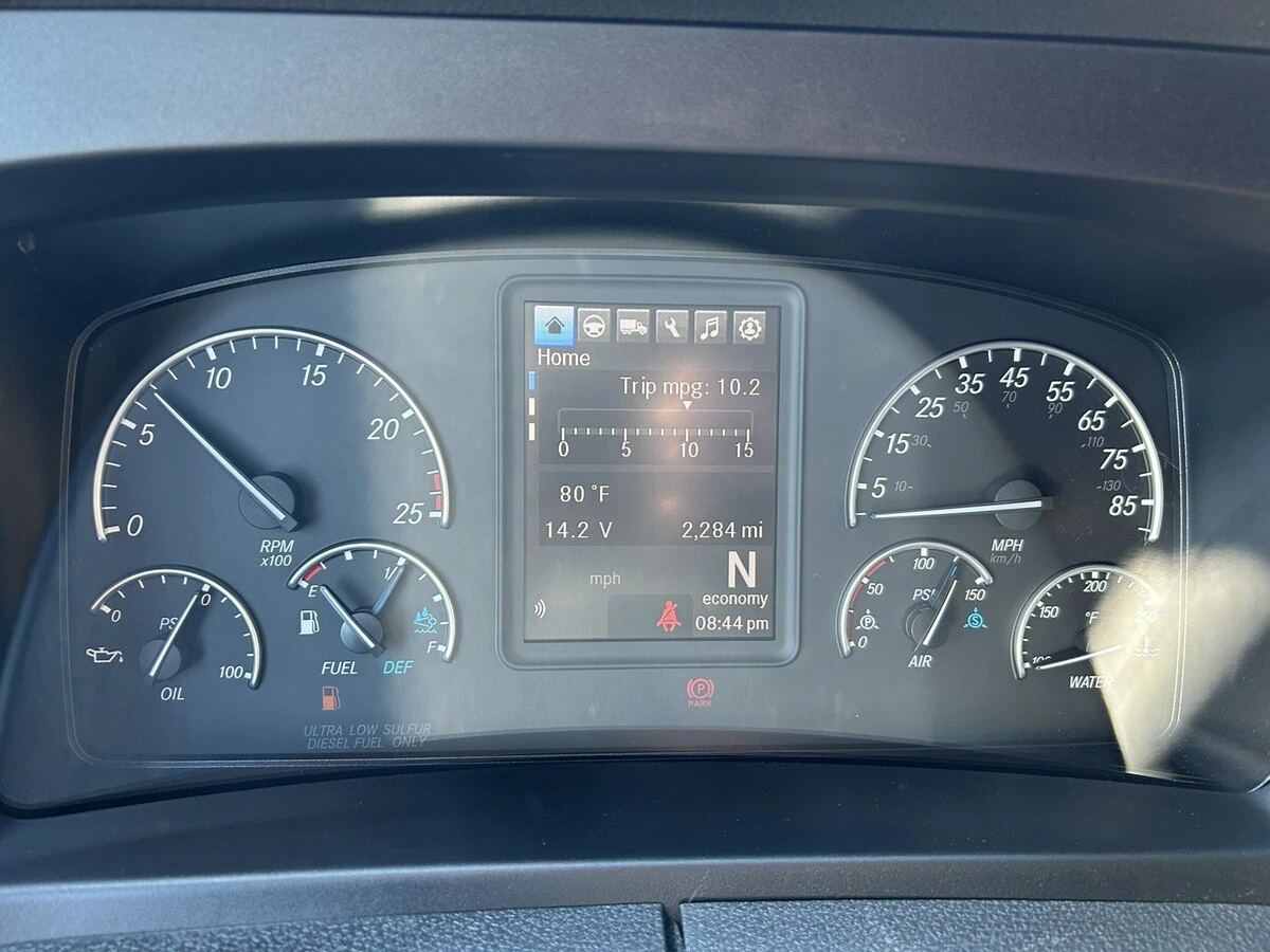 2026 Freightliner Cascadia - image 15