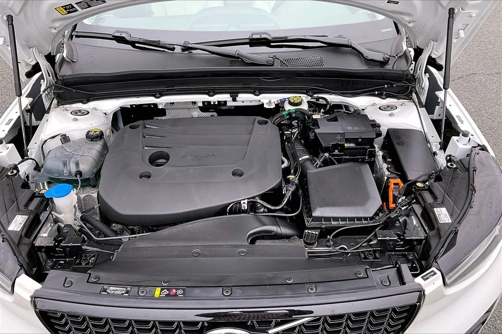 2023 Volvo - image 30