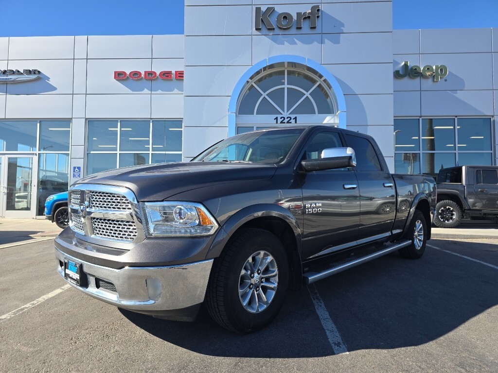 2016 RAM 1500 Laramie Crew Cab 4WD