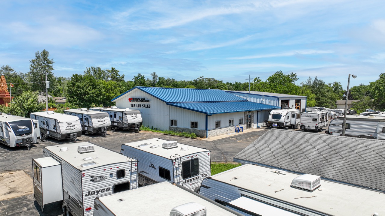 Kunes Wisconsin RV World-exterior