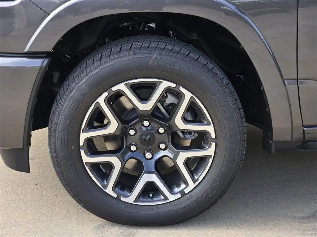 2026 Ram 1500 Laramie photo 8