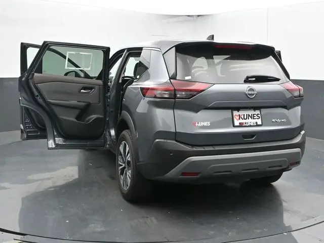 2023 Nissan Rogue SV photo 44