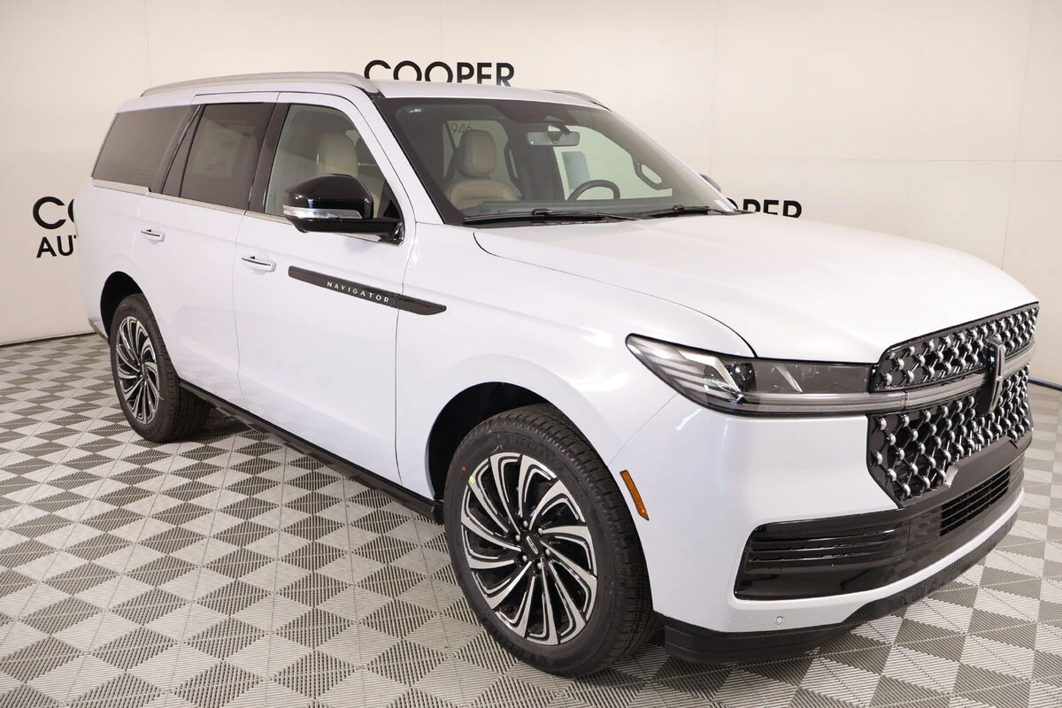 2026 Lincoln Navigator
