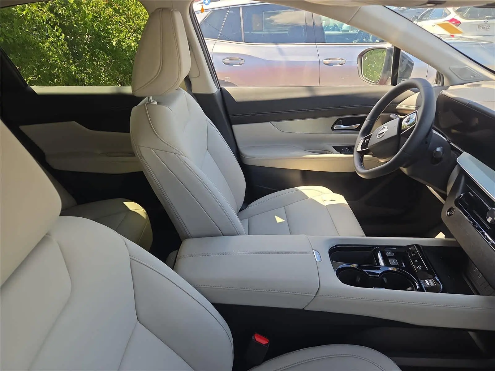 2025 Nissan Murano SL photo 10