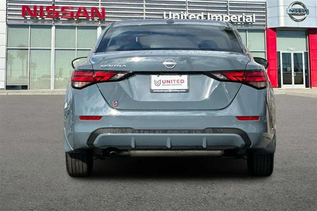 2025 Nissan Sentra SV photo 5
