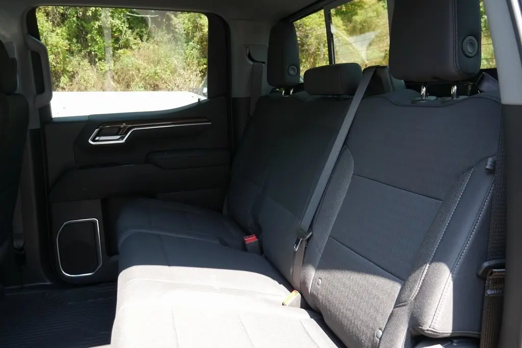 2026 Chevrolet Silverado 1500 LT1 photo 26