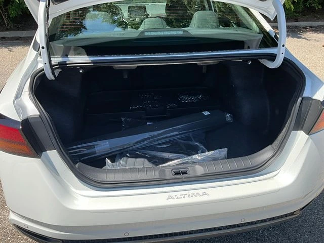 2026 Nissan Altima SV - Photo 21
