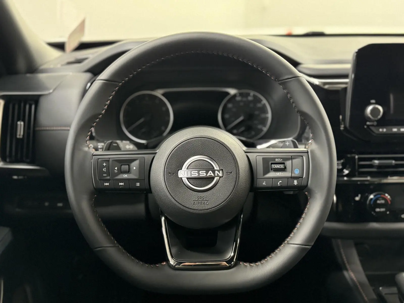 2025 Nissan Pathfinder Rock Creek photo 15