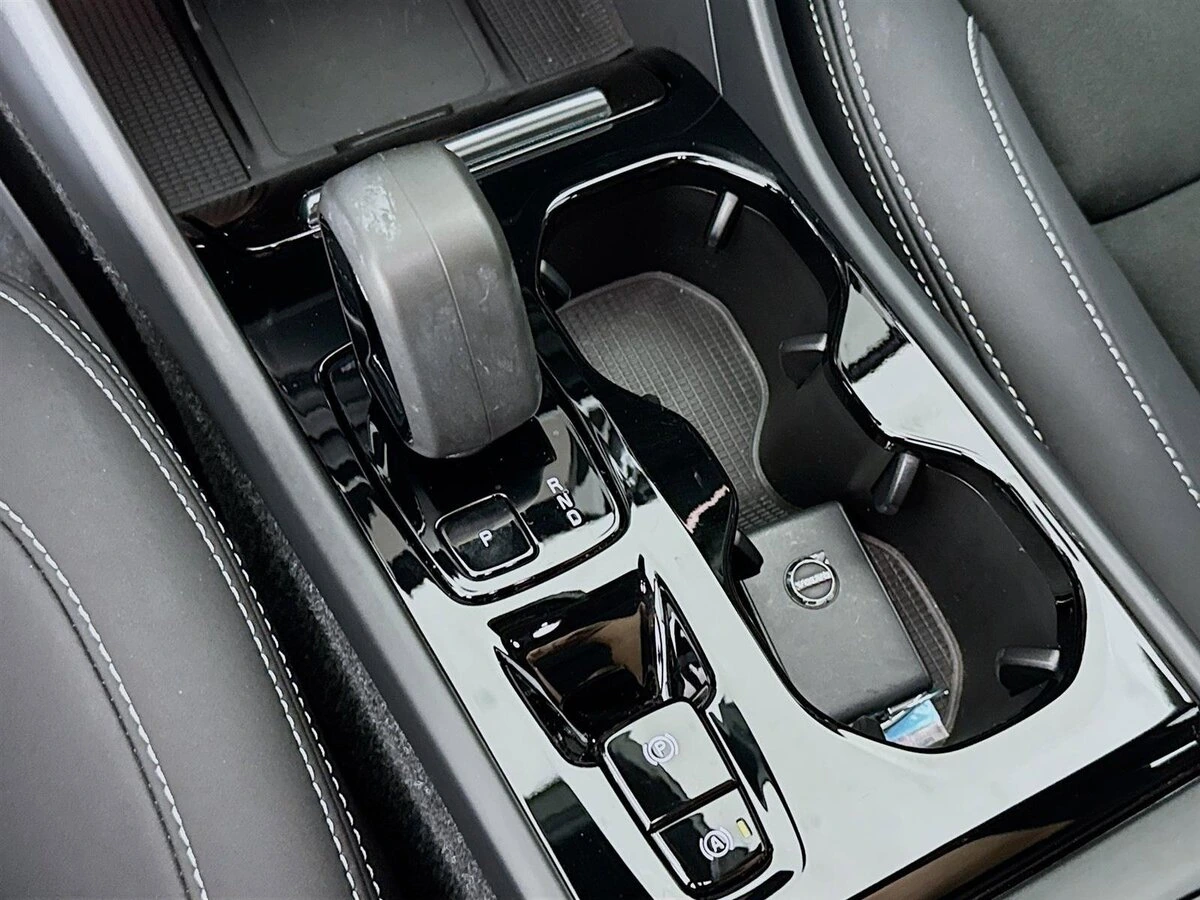 2023 Volvo - image 19