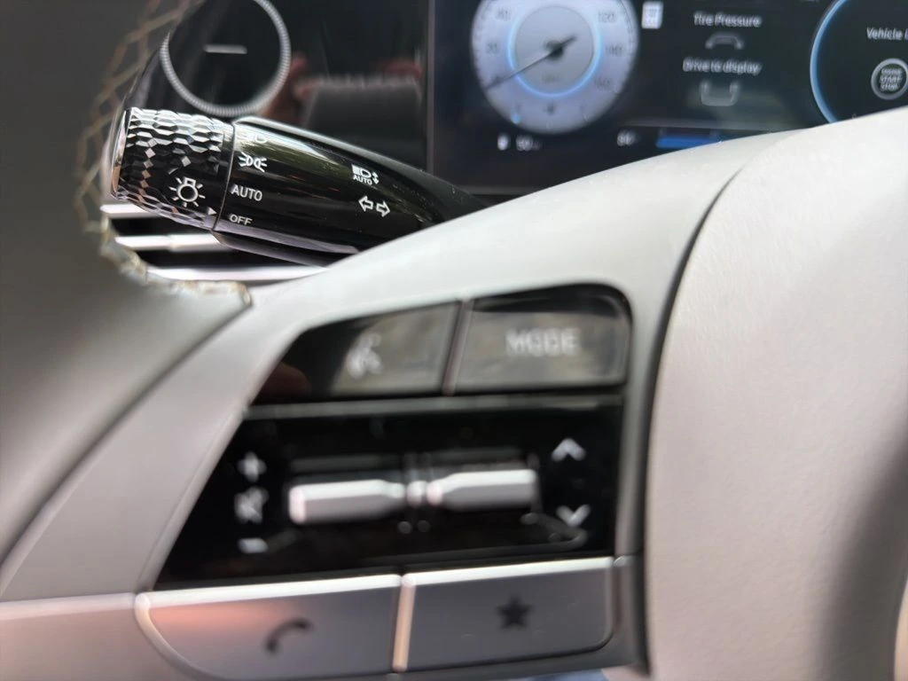 2025 Hyundai Elantra SEL - Photo 27