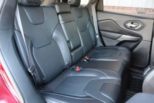 2019 Jeep Cherokee Limited photo 44