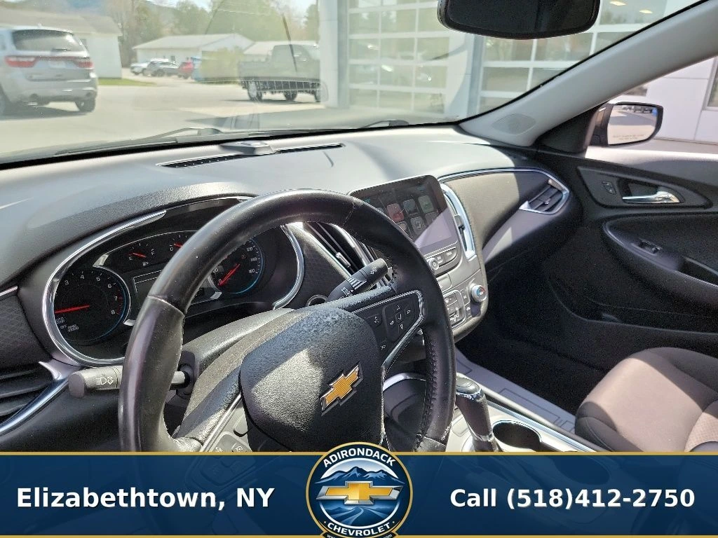2017 Chevrolet Malibu 1LT - Photo 9