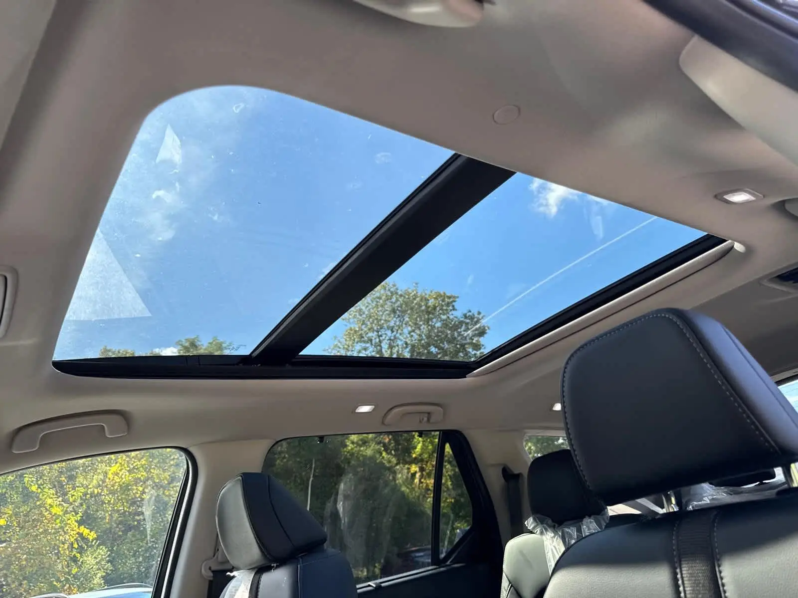 2025 Honda Pilot Touring photo 12