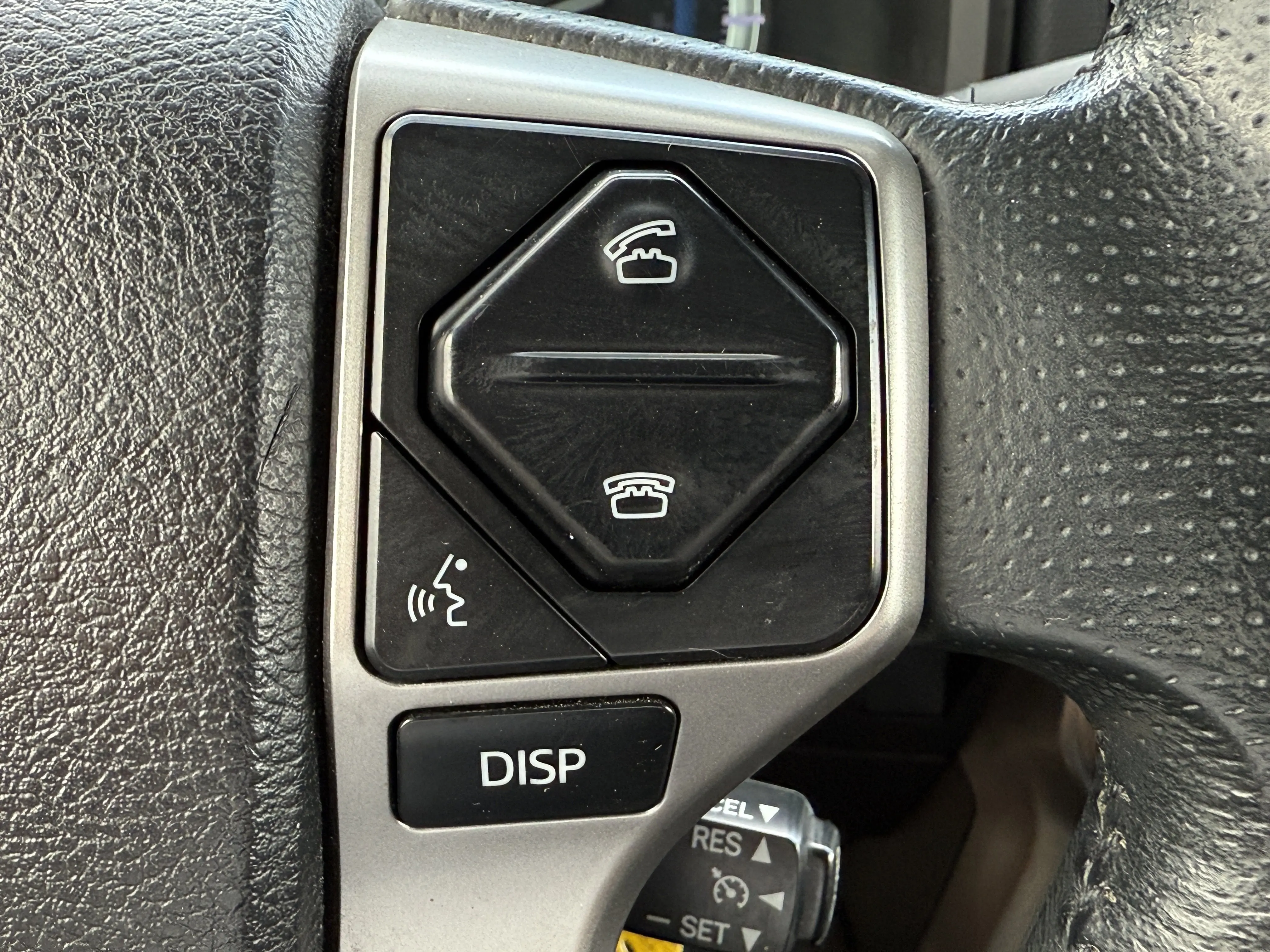 2015 Toyota 4Runner SR5 photo 25