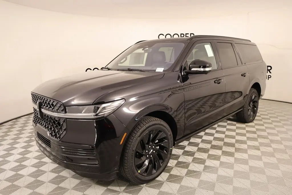 2025 Lincoln Navigator L Reserve photo 10