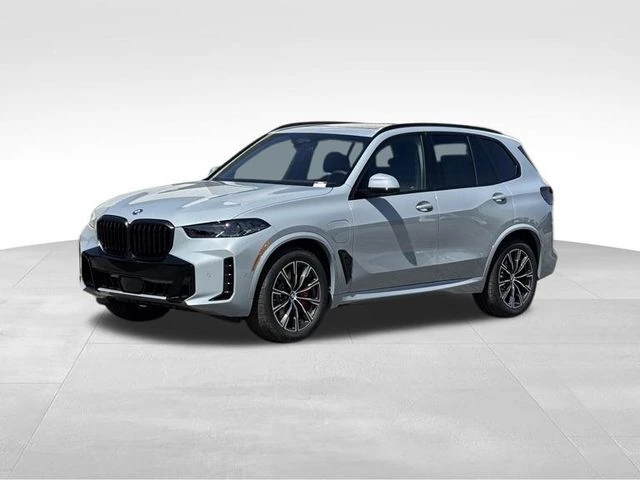 2026 BMW X5 xDrive50e's photo