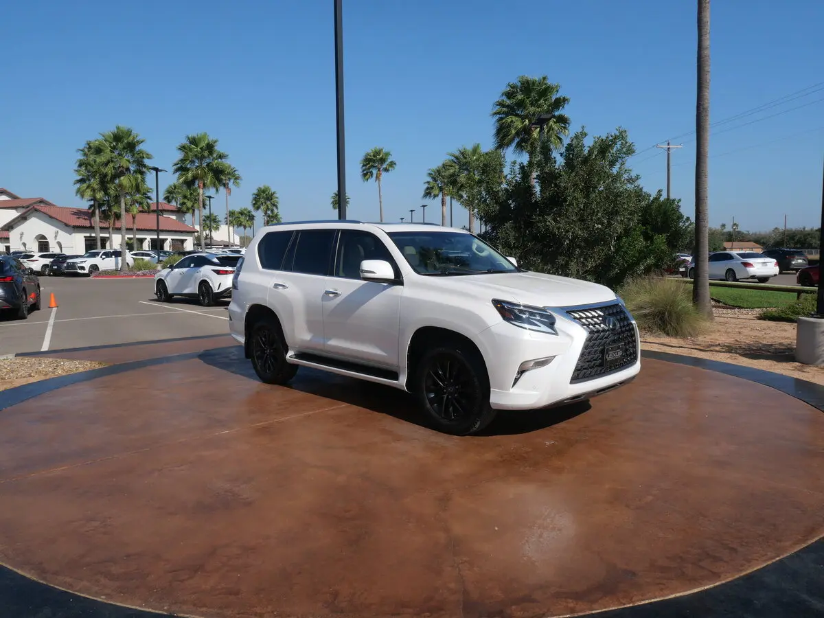2023 Lexus GX PREMIUM's photo