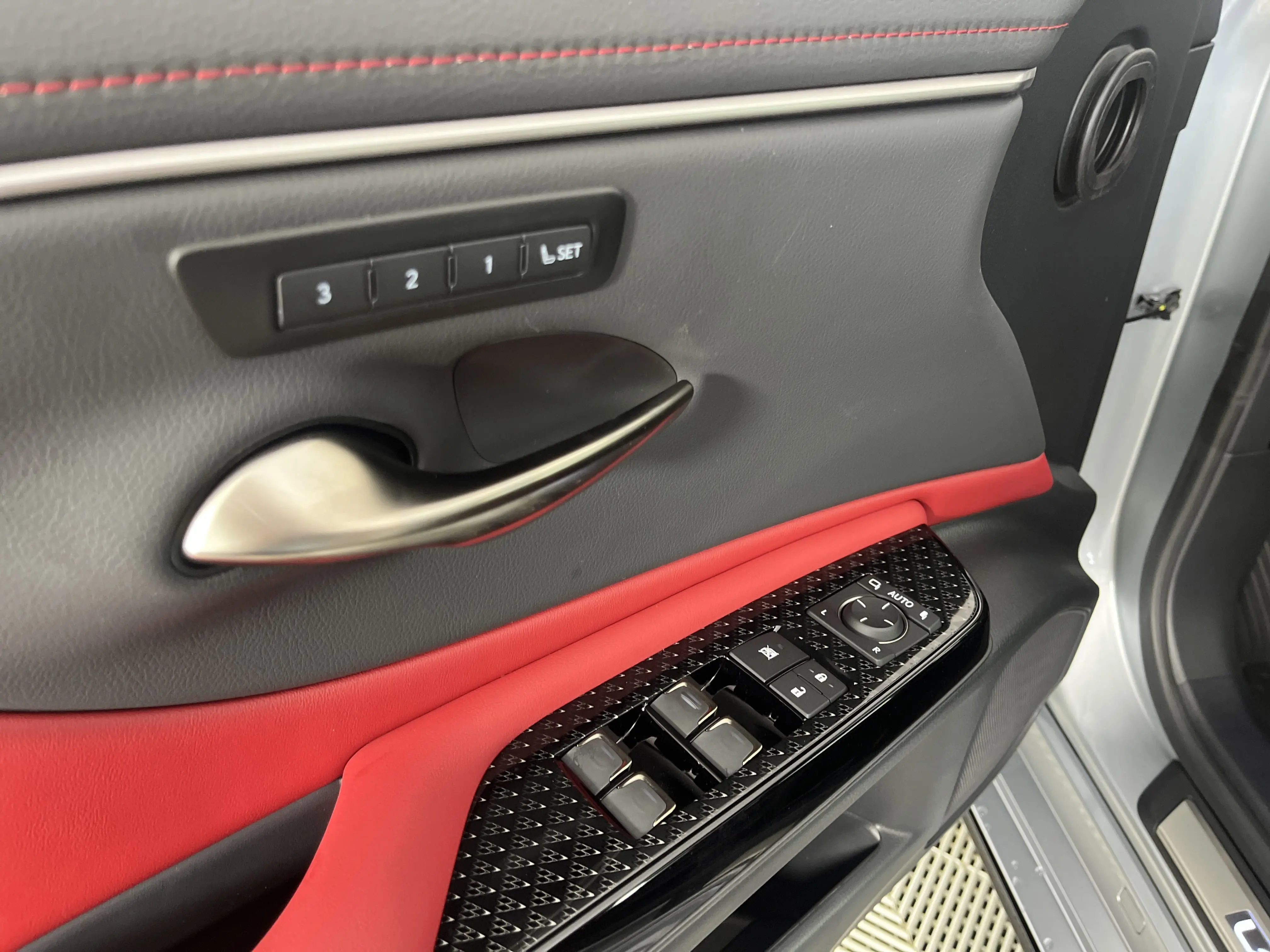 2025 Lexus ES 350 F SPORT Handling photo 2