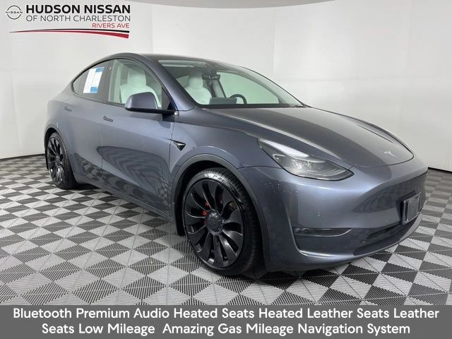 2022 Tesla Model Y Performance Dual Motor All-Wheel Drive's photo