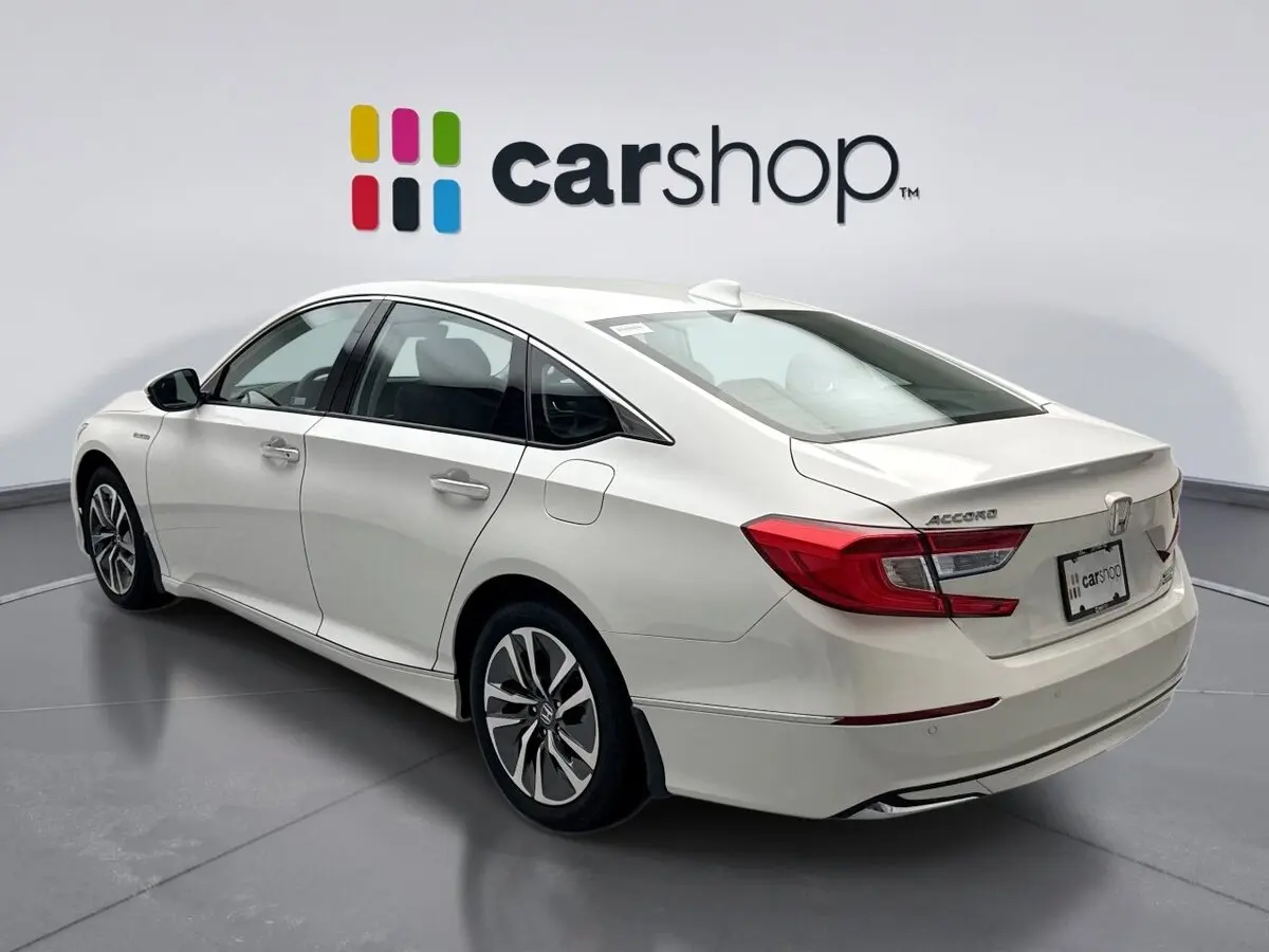 2019 Honda Accord Hybrid Touring photo 3