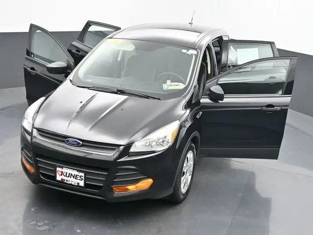 2015 Ford Escape S photo 47