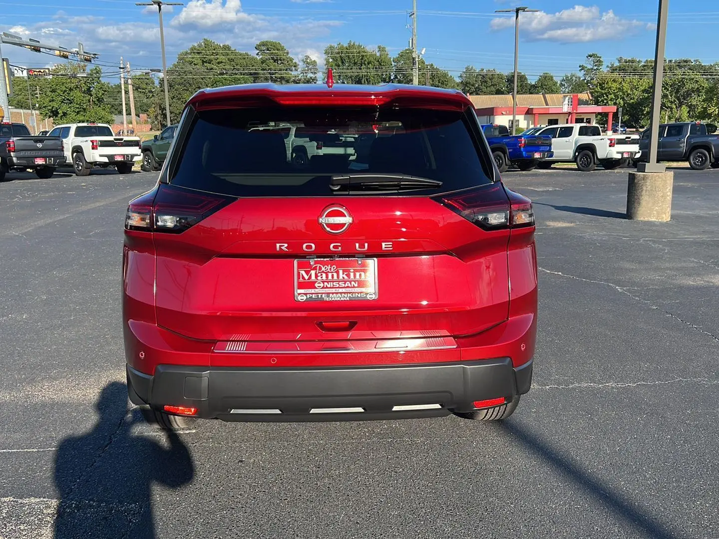 2026 Nissan Rogue SV photo 5