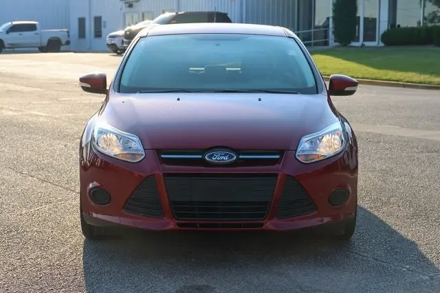 2014 Ford Focus SE photo 2
