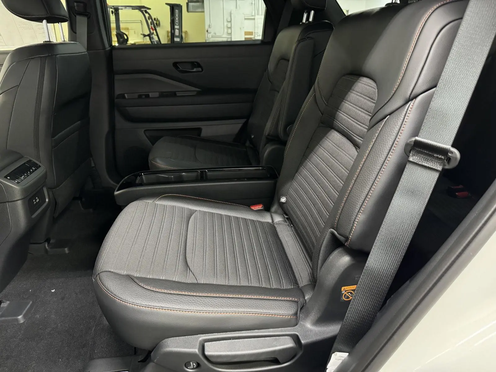 2025 Nissan Pathfinder Rock Creek photo 9