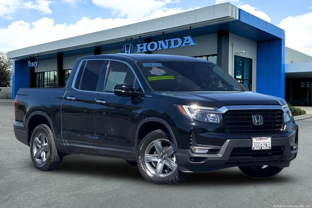 2023 Honda Ridgeline RTL-E AWD's photo