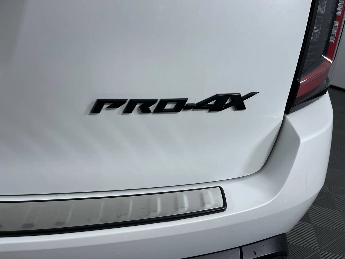 2026 Nissan Armada PRO-4X - Photo 25