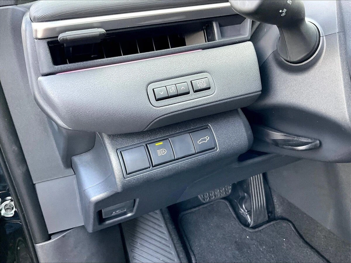 2026 Toyota C-HR XSE - Photo 22