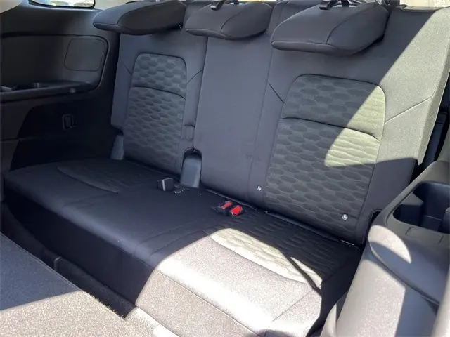 2025 Nissan Pathfinder S photo 20