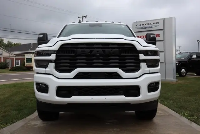 2025 Ram 2500 Big Horn photo 6