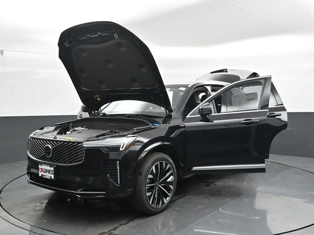 2026 Volvo - image 48