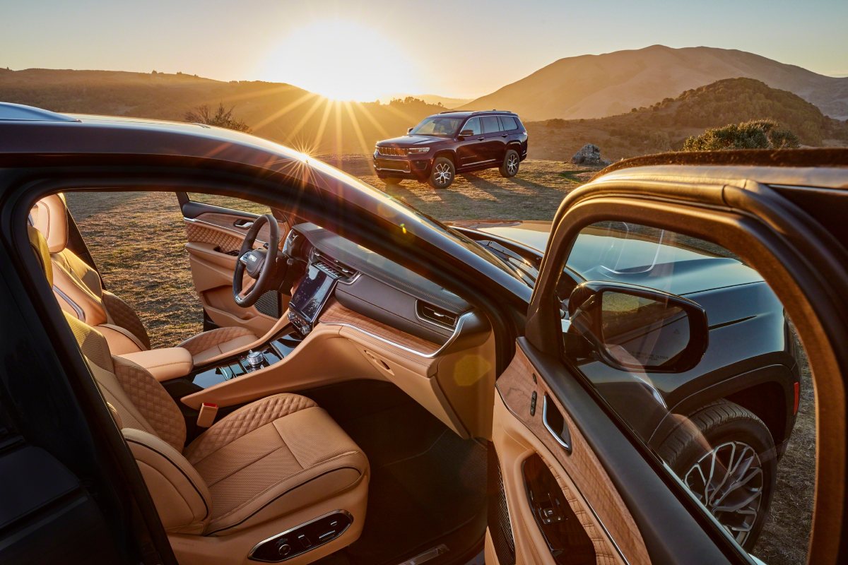 2023 Jeep Grand Cherokee L Exterior Driver Side Front Profile and Interior Cabin Close-Up