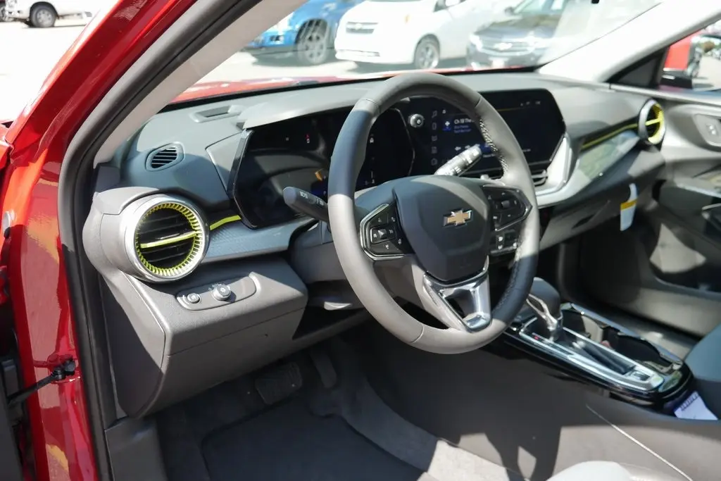 2026 Chevrolet Trax LT photo 10